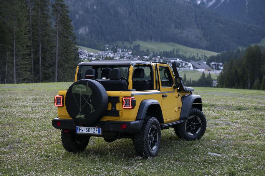  Jeep Wrangler Rubicon 1941 by Mopar (JL) 2019 года  (фото 19 из 35)